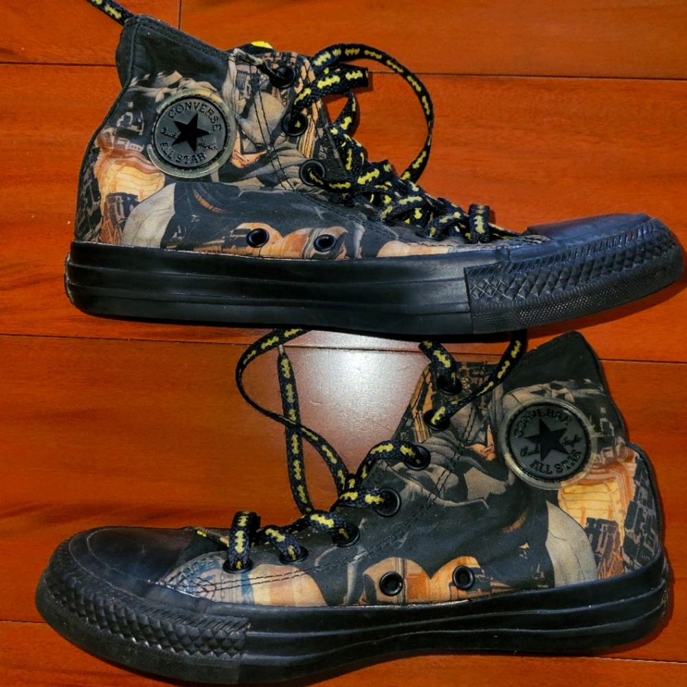 Men size 4/women’s size 6 Converse DC Comics x Chuck Taylor All Star High Batman